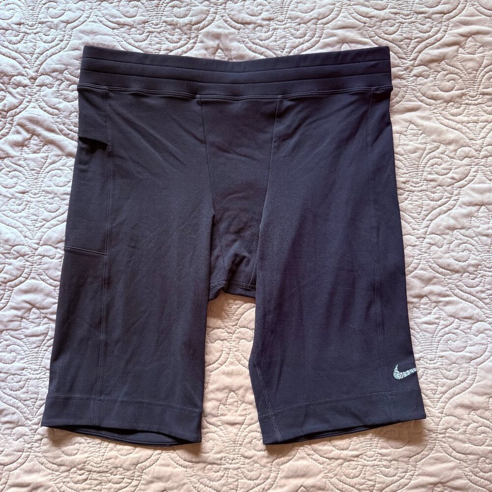 NWT Mens Nike Yoga Shorts